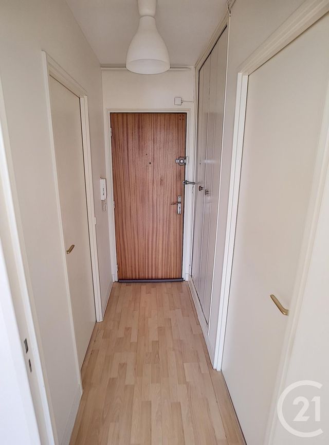 Appartement F2 à vendre - 2 pièces - 36.83 m2 - BOBIGNY - 93 - ILE-DE-FRANCE - Century 21 Pierrimo