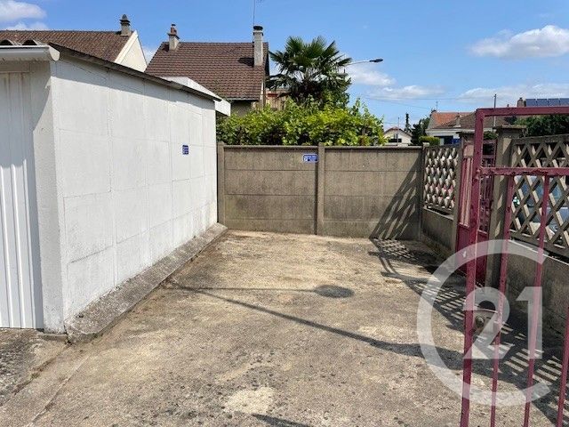 parking à louer - 12.5 m2 - DRANCY - 93 - ILE-DE-FRANCE - Century 21 Pierrimo