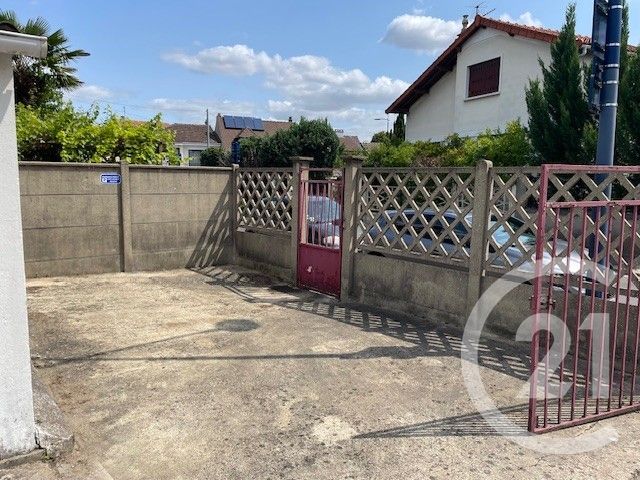 parking à louer - 12.5 m2 - DRANCY - 93 - ILE-DE-FRANCE - Century 21 Pierrimo