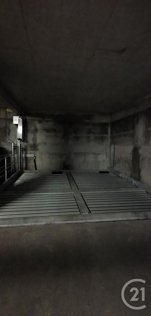 parking à louer - 10.0 m2 - DRANCY - 93 - ILE-DE-FRANCE - Century 21 Pierrimo