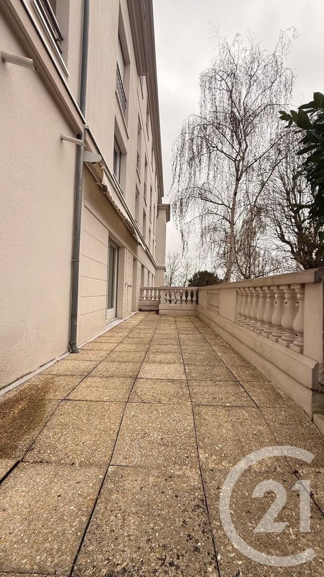 Appartement F3 à louer - 3 pièces - 64.73 m2 - LE PERREUX SUR MARNE - 94 - ILE-DE-FRANCE - Century 21 Pierrimo
