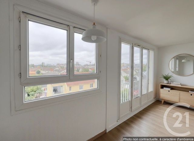 Appartement T1 à vendre - 1 pièce - 30.05 m2 - DUGNY - 93 - ILE-DE-FRANCE - Century 21 Pierrimo