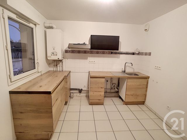 Appartement F2 à louer - 2 pièces - 49.81 m2 - LIVRY GARGAN - 93 - ILE-DE-FRANCE - Century 21 Pierrimo