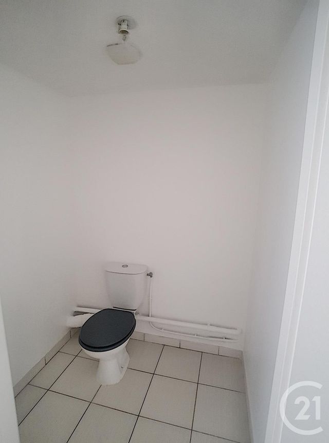 Appartement F2 à louer - 2 pièces - 49.81 m2 - LIVRY GARGAN - 93 - ILE-DE-FRANCE - Century 21 Pierrimo