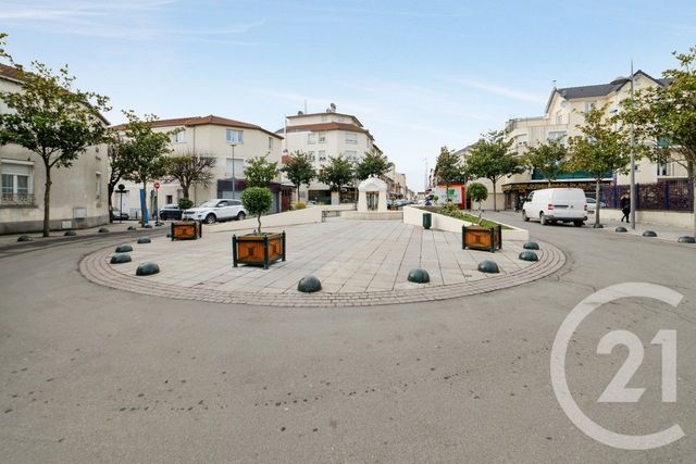 Appartement F2 à louer - 2 pièces - 34.35 m2 - LE BLANC MESNIL - 93 - ILE-DE-FRANCE - Century 21 Pierrimo