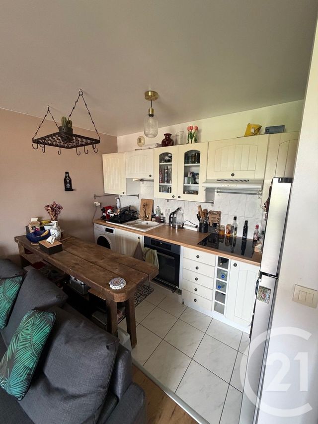 Appartement F2 à louer - 2 pièces - 42.01 m2 - LE BLANC MESNIL - 93 - ILE-DE-FRANCE - Century 21 Pierrimo