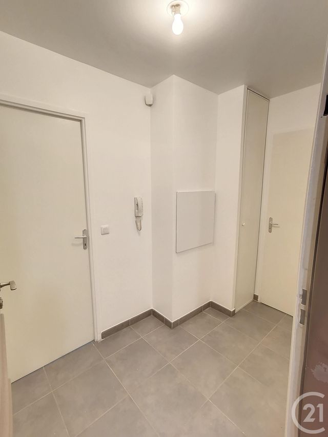 Appartement F2 à vendre - 2 pièces - 40.98 m2 - DRANCY - 93 - ILE-DE-FRANCE - Century 21 Pierrimo