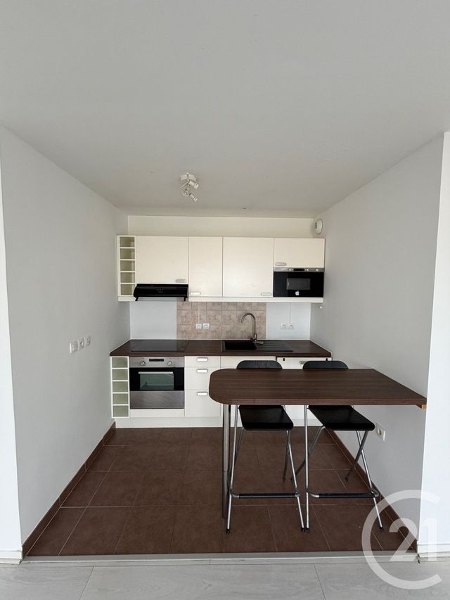Appartement F2 à louer - 2 pièces - 45.08 m2 - DRANCY - 93 - ILE-DE-FRANCE - Century 21 Pierrimo
