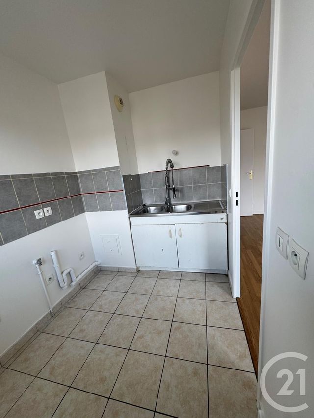 Appartement F2 à vendre - 2 pièces - 39.15 m2 - DRANCY - 93 - ILE-DE-FRANCE - Century 21 Pierrimo