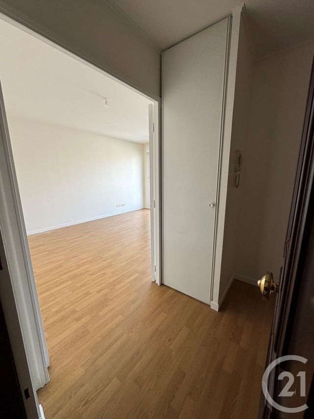 Appartement F2 à vendre - 2 pièces - 39.15 m2 - DRANCY - 93 - ILE-DE-FRANCE - Century 21 Pierrimo