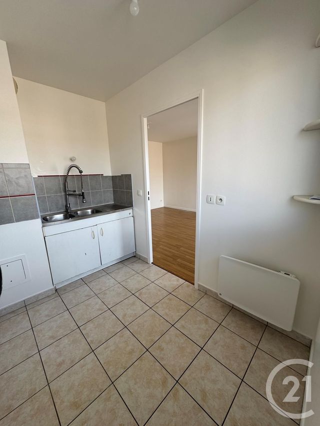 Appartement F2 à vendre - 2 pièces - 39.15 m2 - DRANCY - 93 - ILE-DE-FRANCE - Century 21 Pierrimo