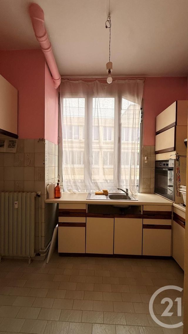 Appartement F3 à vendre - 3 pièces - 60.22 m2 - PARIS - 75010 - ILE-DE-FRANCE - Century 21 Pierrimo