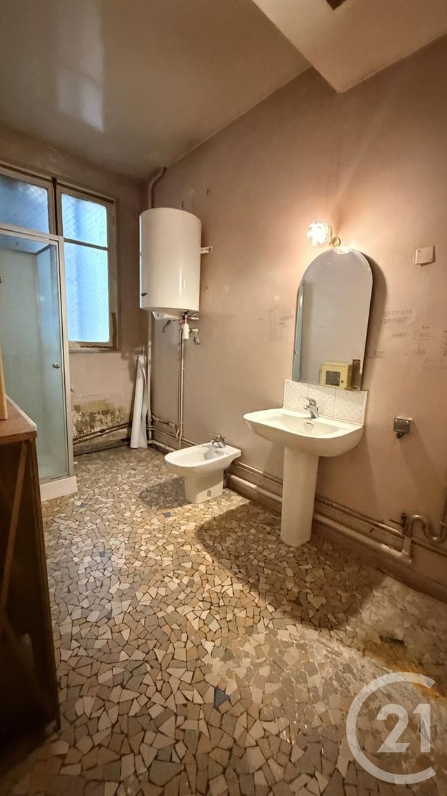 Appartement F3 à vendre - 3 pièces - 60.22 m2 - PARIS - 75010 - ILE-DE-FRANCE - Century 21 Pierrimo