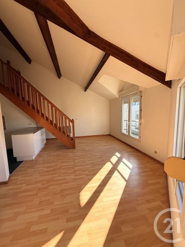 Appartement Duplex à vendre - 3 pièces - 52.48 m2 - VILLEPINTE - 93 - ILE-DE-FRANCE - Century 21 Pierrimo