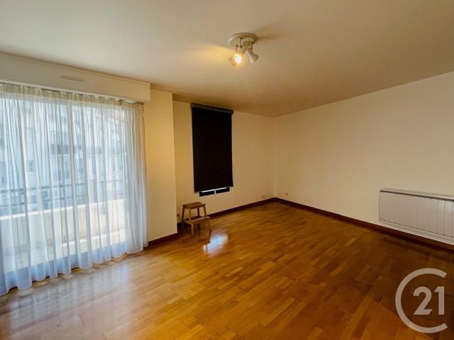 Appartement F3 à louer - 3 pièces - 66.69 m2 - NOISY LE GRAND - 93 - ILE-DE-FRANCE - Century 21 Pierrimo