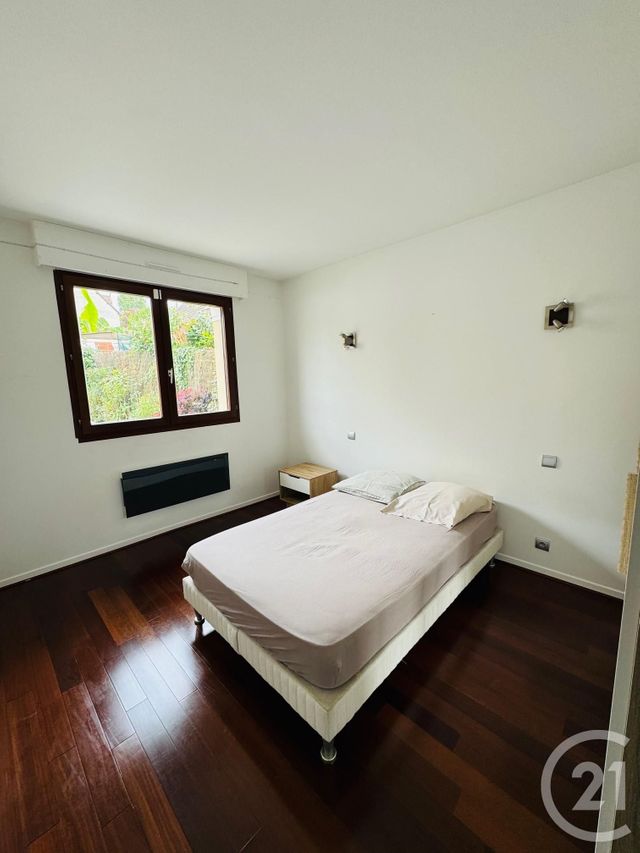 maison à louer - 8 pièces - 142.86 m2 - NOISY LE GRAND - 93 - ILE-DE-FRANCE - Century 21 Pierrimo