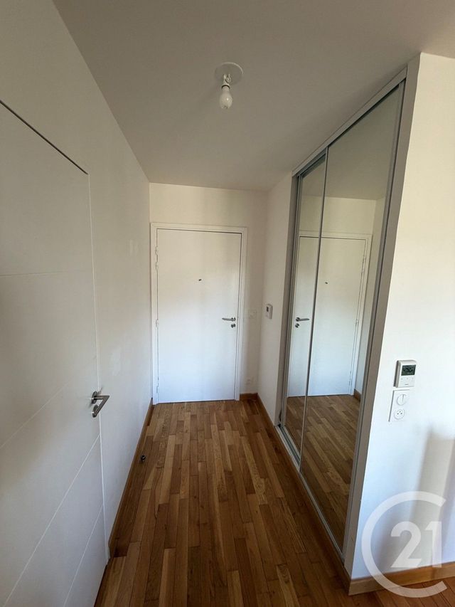 Appartement F2 à louer - 2 pièces - 42.38 m2 - CLAMART - 92 - ILE-DE-FRANCE - Century 21 Pierrimo
