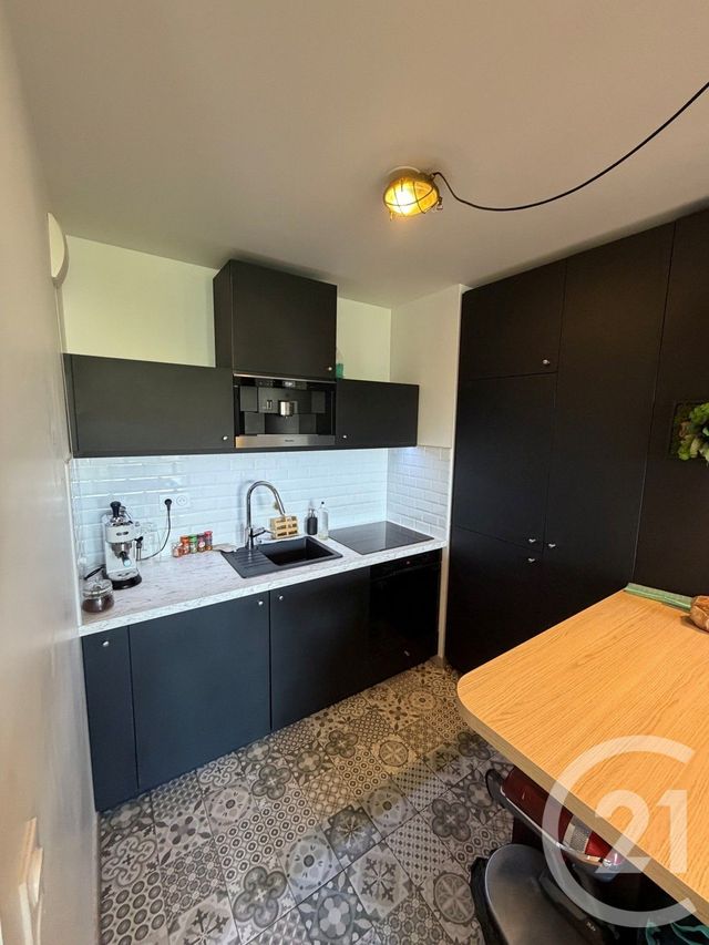 Appartement F2 à louer - 2 pièces - 42.38 m2 - CLAMART - 92 - ILE-DE-FRANCE - Century 21 Pierrimo