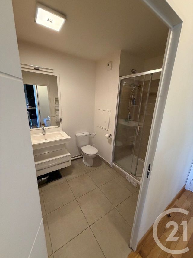 Appartement F2 à louer - 2 pièces - 42.38 m2 - CLAMART - 92 - ILE-DE-FRANCE - Century 21 Pierrimo