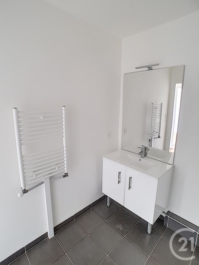 Appartement F3 à louer - 3 pièces - 54.5 m2 - LE BLANC MESNIL - 93 - ILE-DE-FRANCE - Century 21 Pierrimo