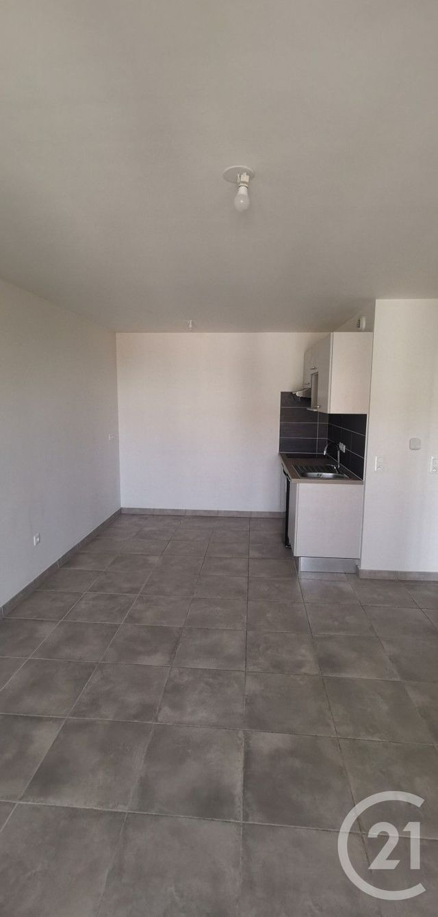 Appartement F2 à louer - 2 pièces - 41.19 m2 - LE BLANC MESNIL - 93 - ILE-DE-FRANCE - Century 21 Pierrimo