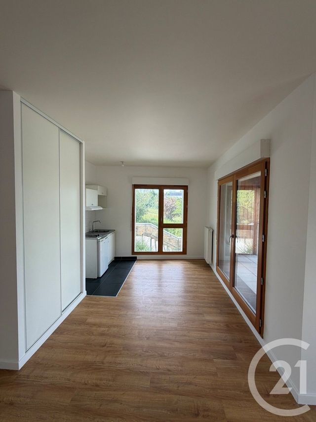 Appartement F1 à louer - 1 pièce - 38.19 m2 - NOISY LE GRAND - 93 - ILE-DE-FRANCE - Century 21 Pierrimo