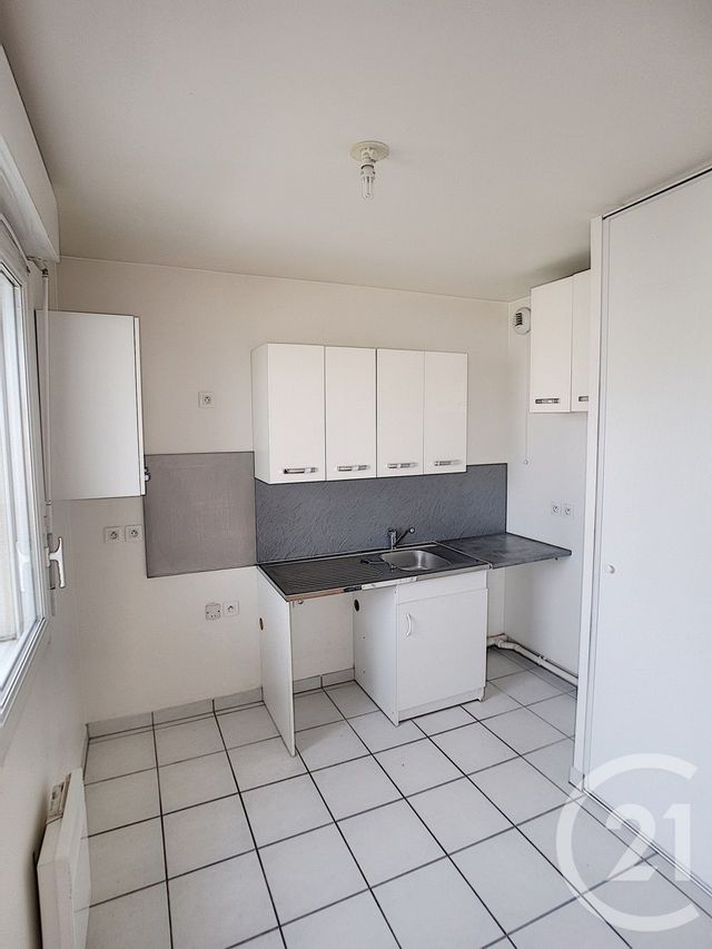 Appartement F2 à louer - 2 pièces - 47.13 m2 - DRANCY - 93 - ILE-DE-FRANCE - Century 21 Pierrimo