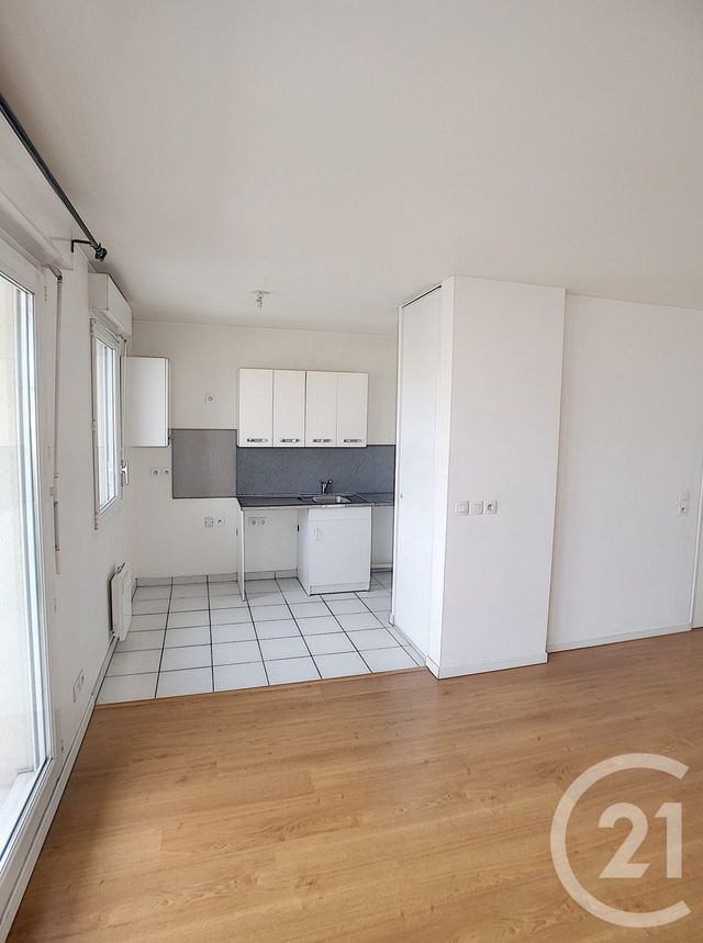 Appartement F2 à louer - 2 pièces - 47.13 m2 - DRANCY - 93 - ILE-DE-FRANCE - Century 21 Pierrimo