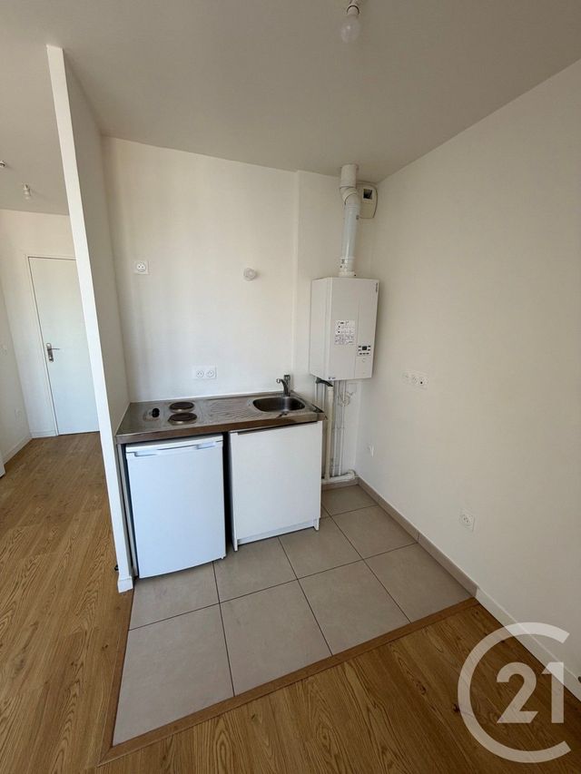 Appartement Studio à louer - 1 pièce - 24.9 m2 - LE BLANC MESNIL - 93 - ILE-DE-FRANCE - Century 21 Pierrimo