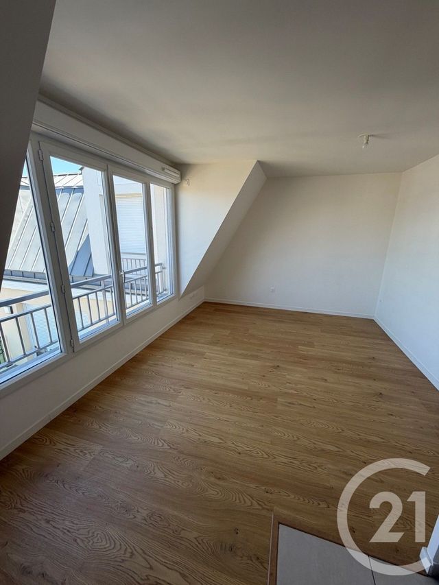 Appartement Studio à louer - 1 pièce - 24.9 m2 - LE BLANC MESNIL - 93 - ILE-DE-FRANCE - Century 21 Pierrimo