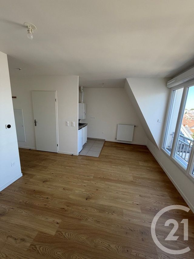 Appartement Studio à louer - 1 pièce - 24.9 m2 - LE BLANC MESNIL - 93 - ILE-DE-FRANCE - Century 21 Pierrimo