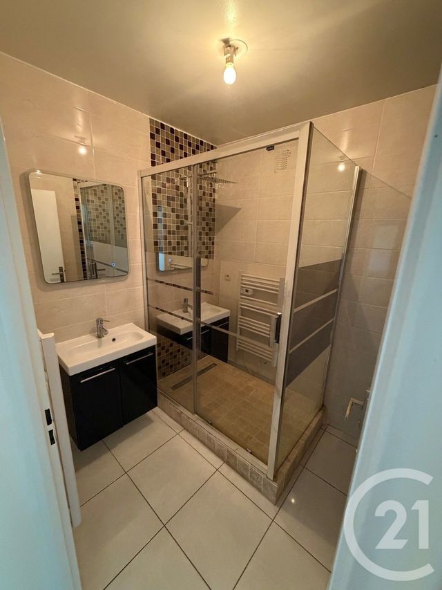 Appartement F3 à louer - 3 pièces - 64.35 m2 - LE BLANC MESNIL - 93 - ILE-DE-FRANCE - Century 21 Pierrimo
