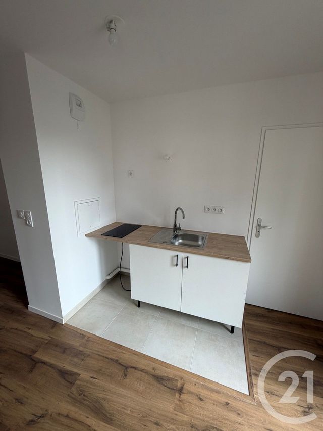 Appartement Studio à louer - 1 pièce - 27.32 m2 - LE BLANC MESNIL - 93 - ILE-DE-FRANCE - Century 21 Pierrimo