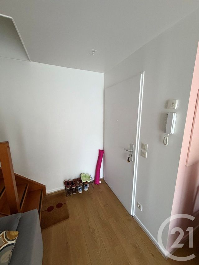 Appartement Duplex à louer - 3 pièces - 60.01 m2 - LE BLANC MESNIL - 93 - ILE-DE-FRANCE - Century 21 Pierrimo