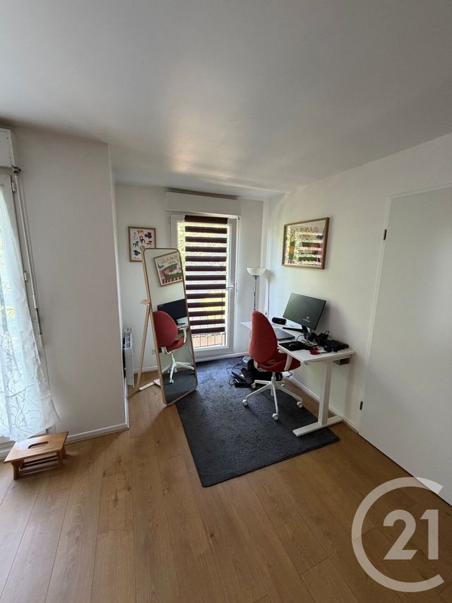 Appartement Duplex à louer - 3 pièces - 60.01 m2 - LE BLANC MESNIL - 93 - ILE-DE-FRANCE - Century 21 Pierrimo