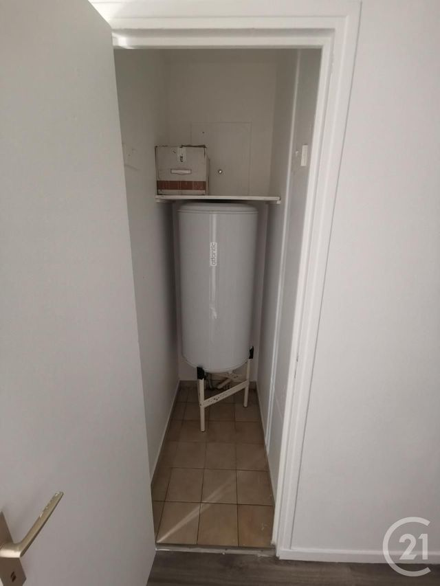 Appartement Studio à louer - 1 pièce - 30.55 m2 - NOISY LE SEC - 93 - ILE-DE-FRANCE - Century 21 Pierrimo