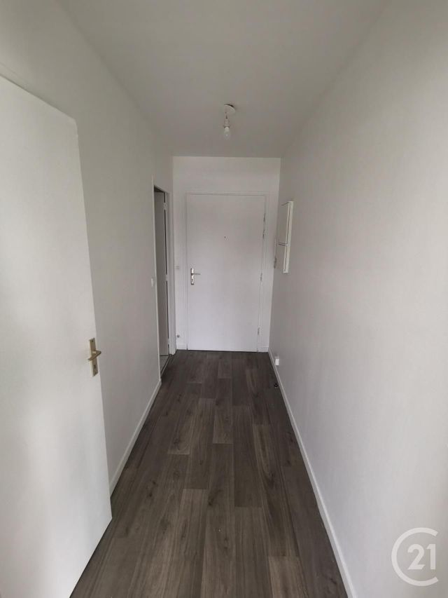 Appartement Studio à louer - 1 pièce - 30.55 m2 - NOISY LE SEC - 93 - ILE-DE-FRANCE - Century 21 Pierrimo