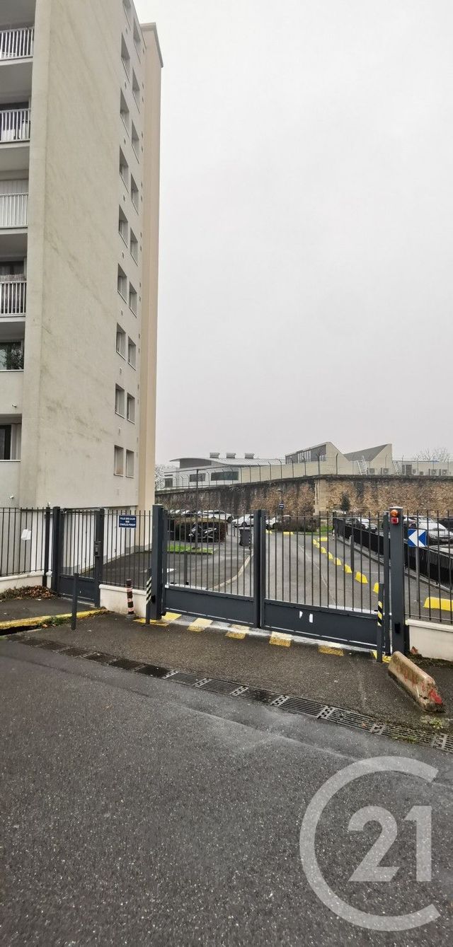 parking à louer - 12.0 m2 - LES LILAS - 93 - ILE-DE-FRANCE - Century 21 Pierrimo