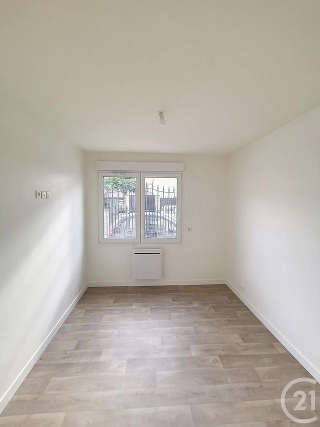 Appartement F2 à louer - 2 pièces - 32.6 m2 - SEVRAN - 93 - ILE-DE-FRANCE - Century 21 Pierrimo