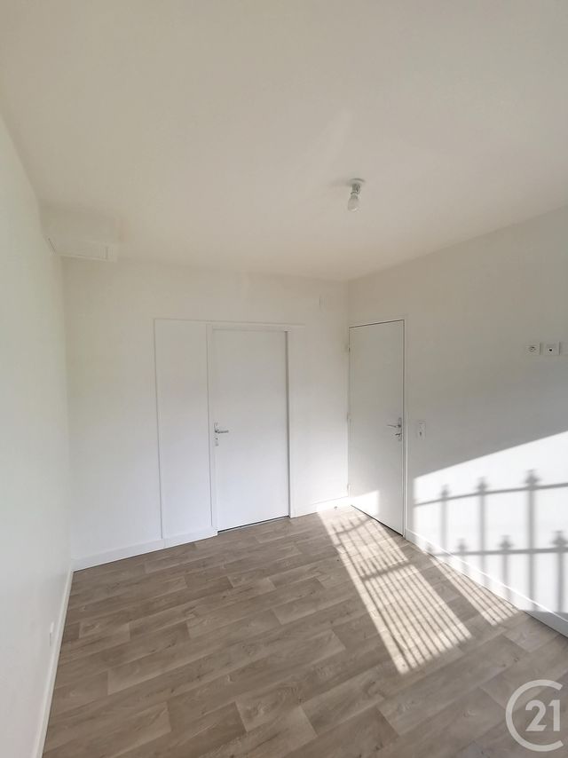 Appartement F2 à louer - 2 pièces - 32.6 m2 - SEVRAN - 93 - ILE-DE-FRANCE - Century 21 Pierrimo