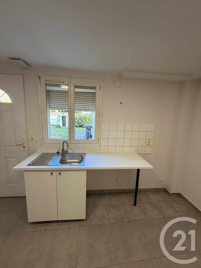 Appartement Studio à louer - 1 pièce - 24.92 m2 - TREMBLAY EN FRANCE - 93 - ILE-DE-FRANCE - Century 21 Pierrimo