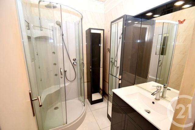 Appartement F2 à vendre - 2 pièces - 46.19 m2 - LIVRY GARGAN - 93 - ILE-DE-FRANCE - Century 21 Pierrimo