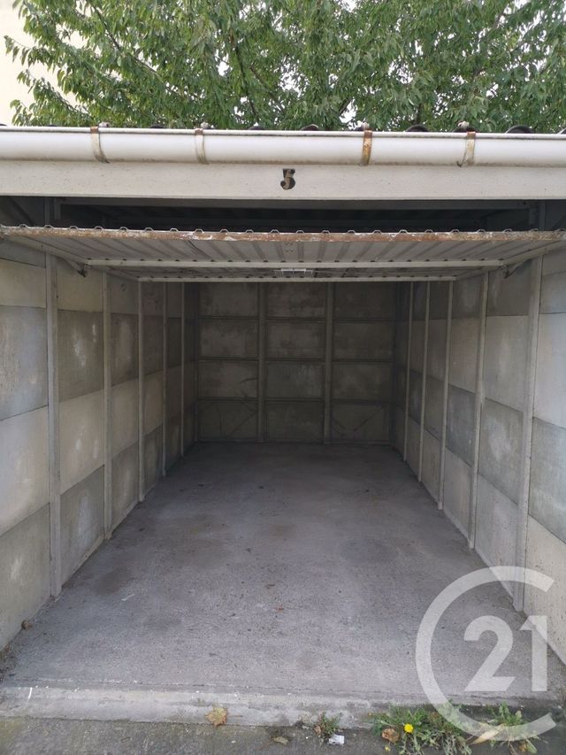 parking à louer - 11.0 m2 - DRANCY - 93 - ILE-DE-FRANCE - Century 21 Pierrimo