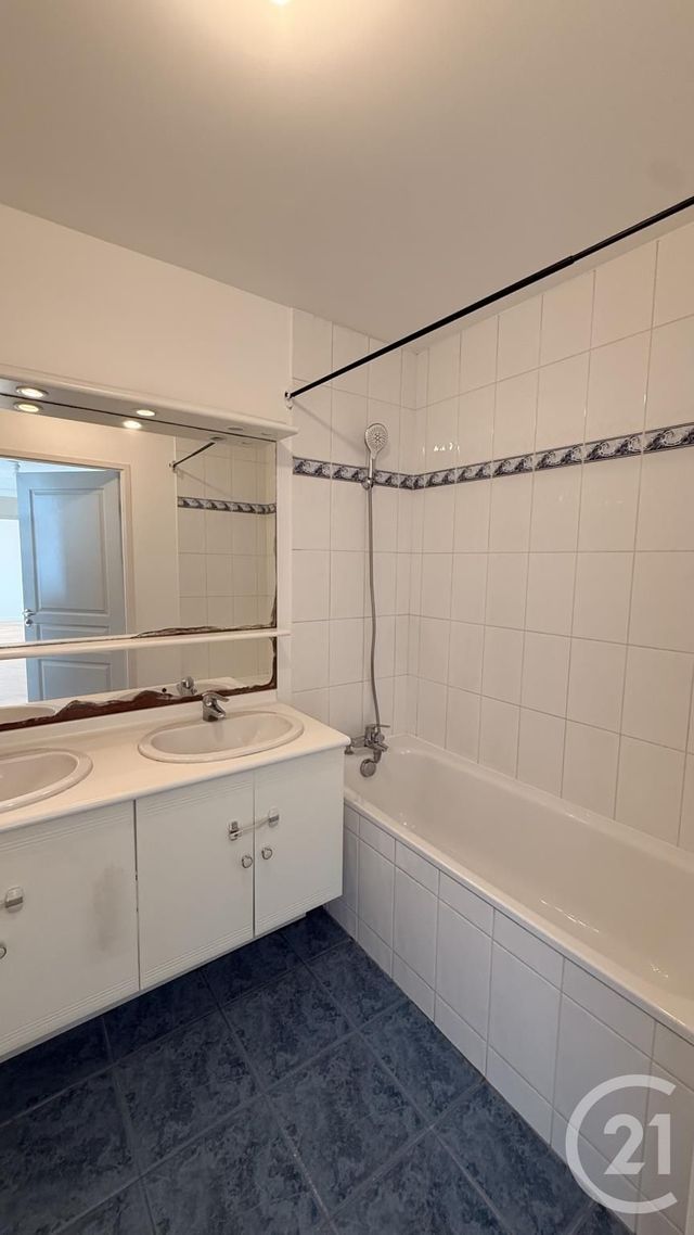 Appartement F3 à louer - 3 pièces - 61.48 m2 - LE PERREUX SUR MARNE - 94 - ILE-DE-FRANCE - Century 21 Pierrimo