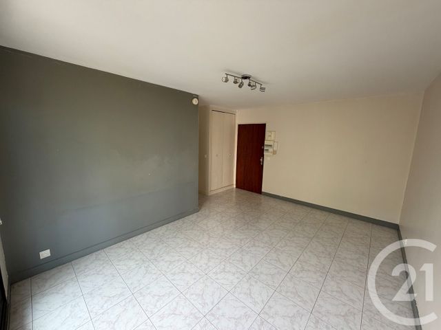 Appartement F2 à louer - 2 pièces - 40.91 m2 - DRANCY - 93 - ILE-DE-FRANCE - Century 21 Pierrimo