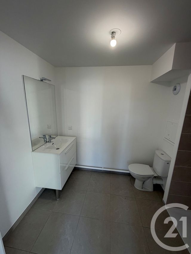 Appartement Studio à louer - 1 pièce - 30.37 m2 - LE BLANC MESNIL - 93 - ILE-DE-FRANCE - Century 21 Pierrimo