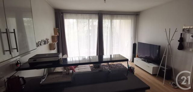 Appartement F2 à louer - 2 pièces - 40.36 m2 - LE BLANC MESNIL - 93 - ILE-DE-FRANCE - Century 21 Pierrimo