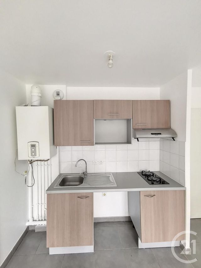 Appartement F2 à vendre - 2 pièces - 40.98 m2 - DRANCY - 93 - ILE-DE-FRANCE - Century 21 Pierrimo