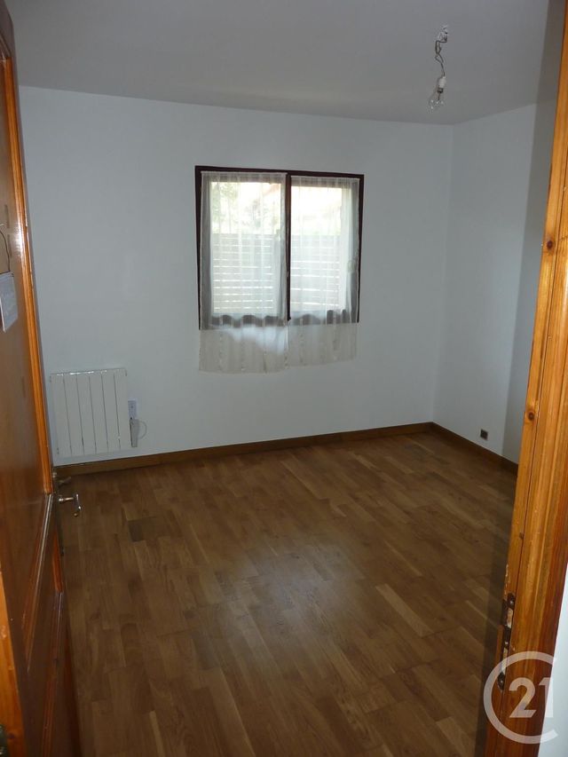 Appartement F3 à louer - 2 pièces - 46.84 m2 - LE BLANC MESNIL - 93 - ILE-DE-FRANCE - Century 21 Pierrimo