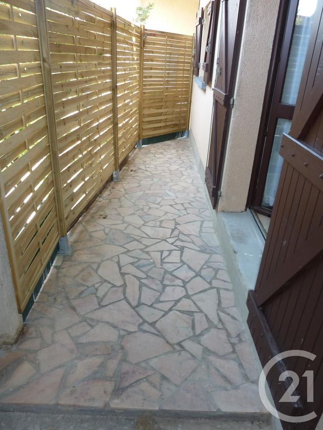 Appartement F3 à louer - 2 pièces - 46.84 m2 - LE BLANC MESNIL - 93 - ILE-DE-FRANCE - Century 21 Pierrimo